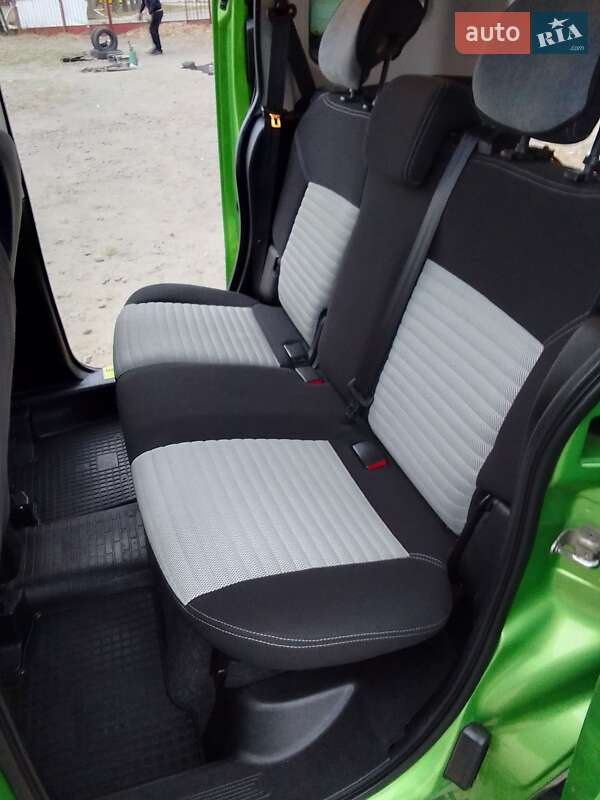 Минивэн Fiat Qubo 2011 в Умани
