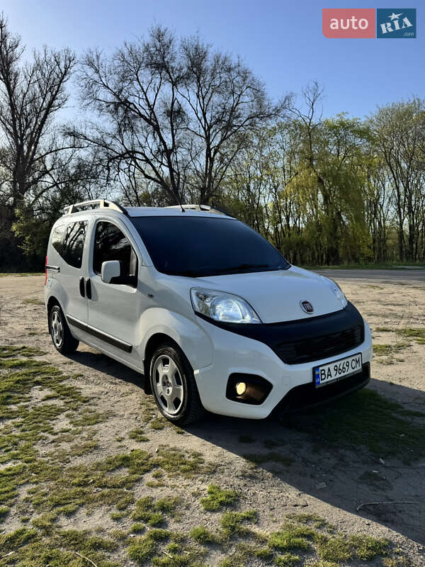 Мінівен Fiat Qubo 2016 в Кропивницькому