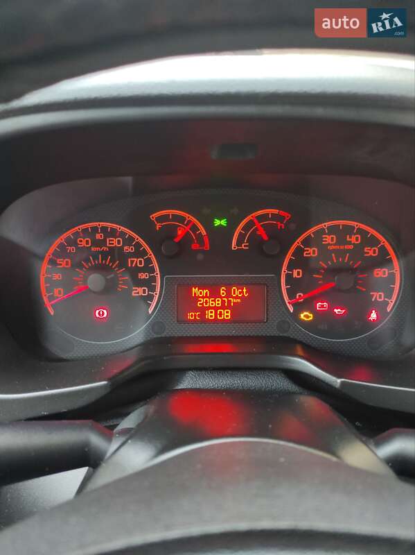 Мінівен Fiat Qubo 2010 в Львові