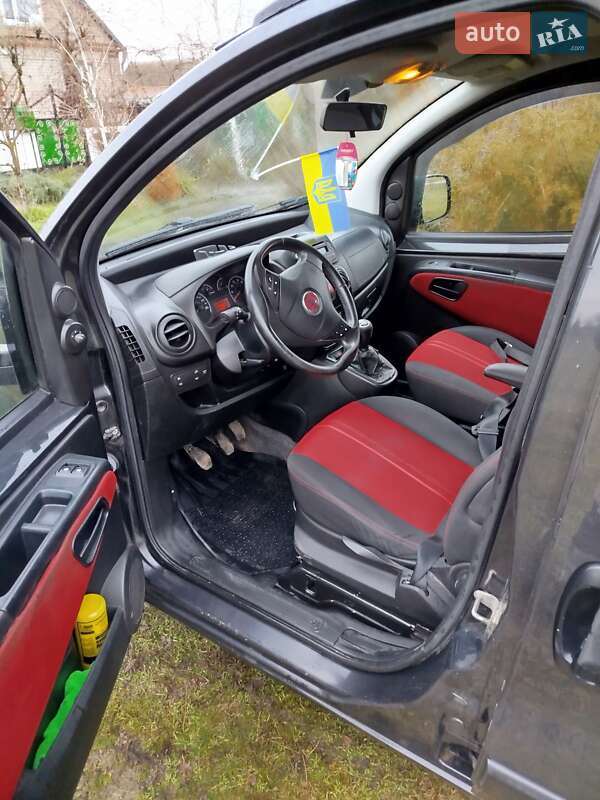 Минивэн Fiat Qubo 2010 в Новом Буге