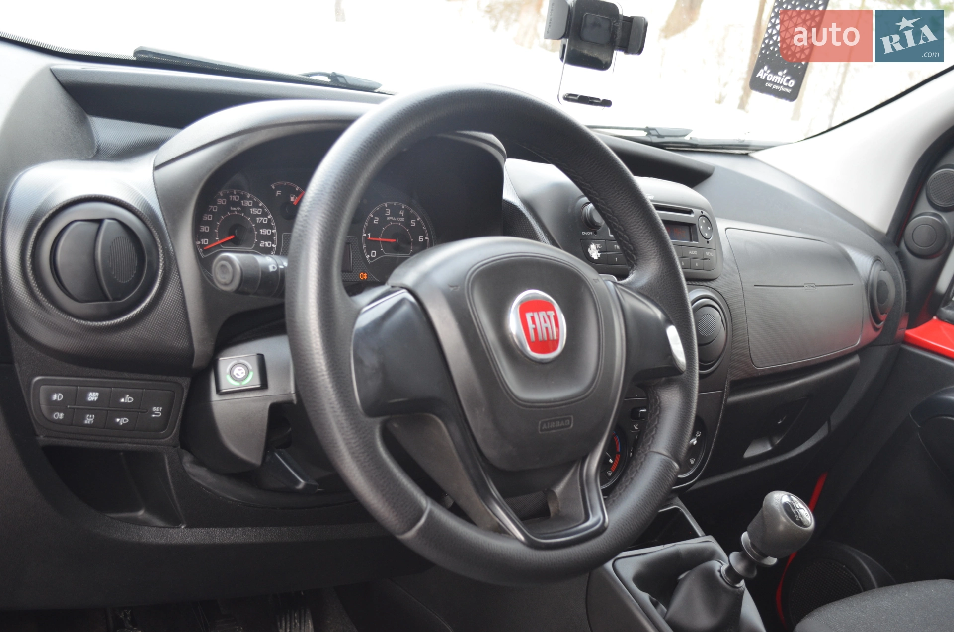 2017 Fiat Qubo - мініатюра 29