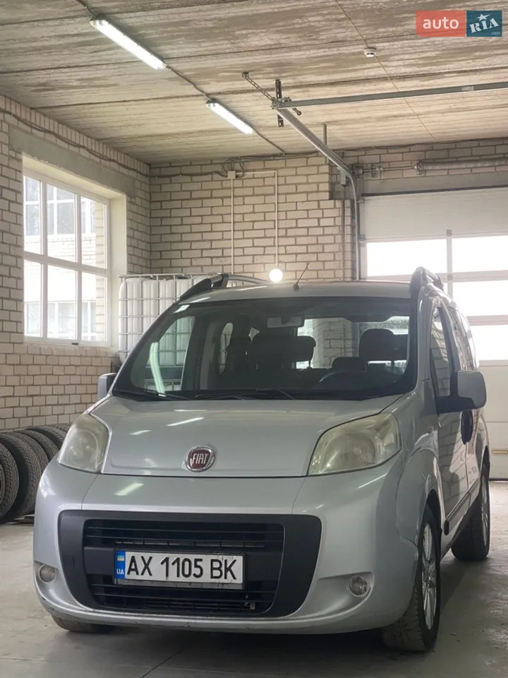 2011 Fiat Qubo - мініатюра 12