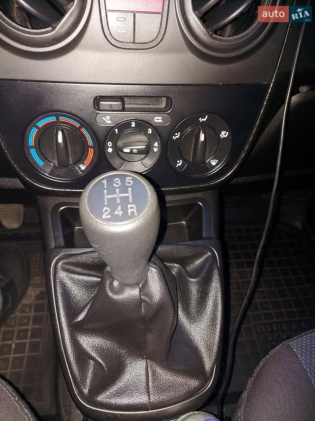 Fiat Qubo 2013 VIN ZFA22500006817290 фото оголошення 8 з 17