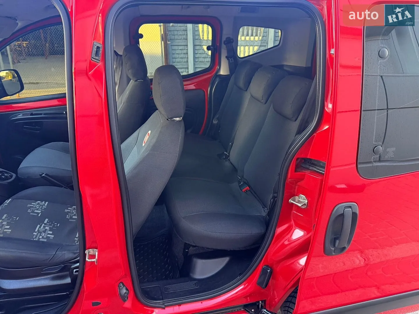 2015 Fiat Qubo - мініатюра 28