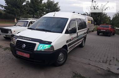 Грузопассажирский фургон Fiat Scudo 2005 в Новоархангельске