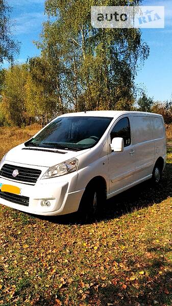 Грузопассажирский фургон Fiat Scudo 2010 в Черновцах