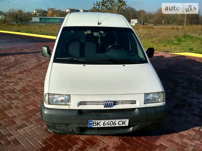 Грузопассажирский фургон Fiat Scudo 1998 в Ровно