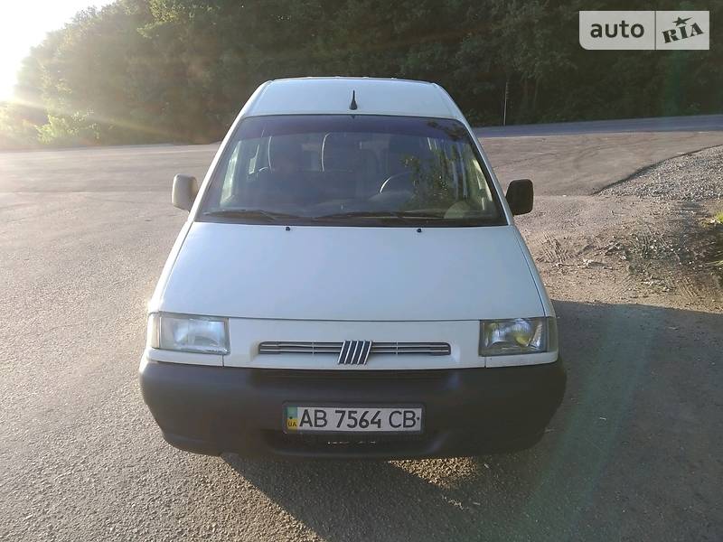 Грузопассажирский фургон Fiat Scudo 2001 в Виннице