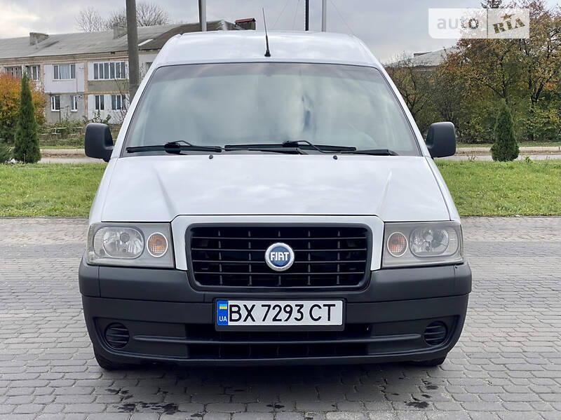 Минивэн Fiat Scudo 2005 в Теофиполе