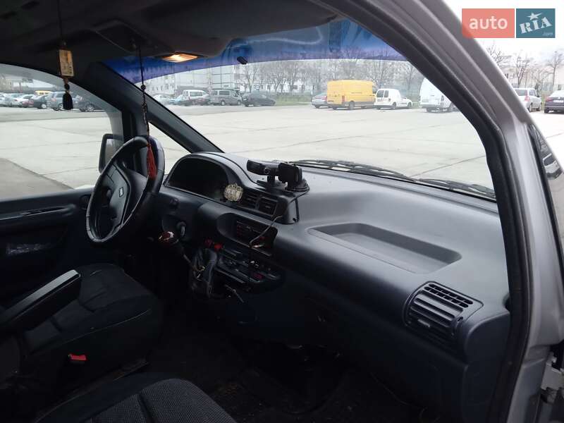 Минивэн Fiat Scudo 2000 в Остроге