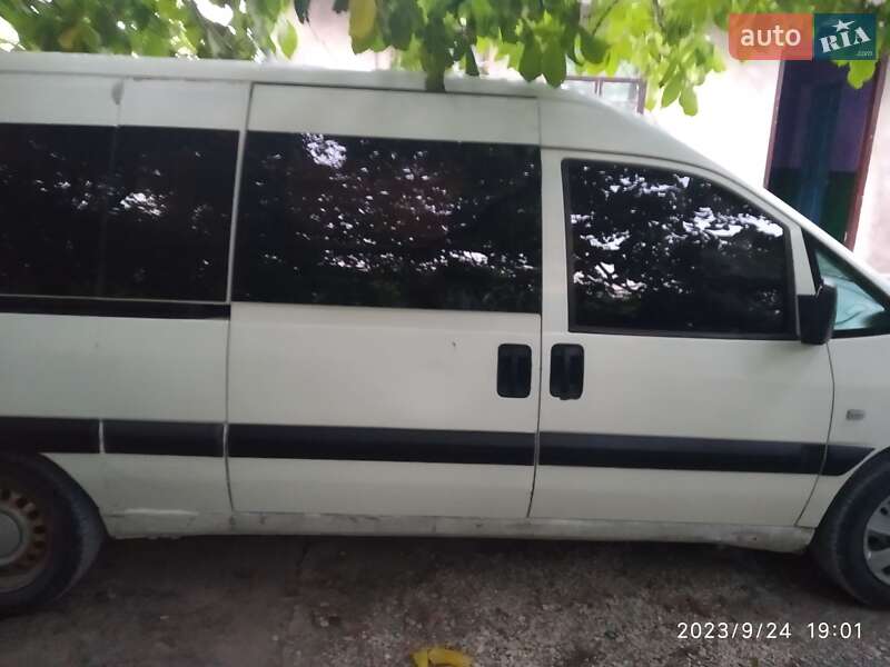 Минивэн Fiat Scudo 2004 в Каменец-Подольском