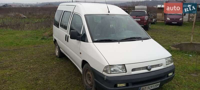 Мінівен Fiat Scudo 2000 в Ужгороді