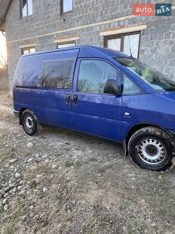 Мінівен Fiat Scudo 2002 в Стрию