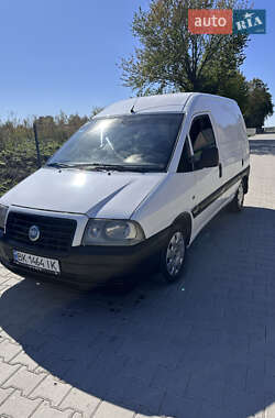 Вантажний фургон Fiat Scudo 2005 в Тернополі