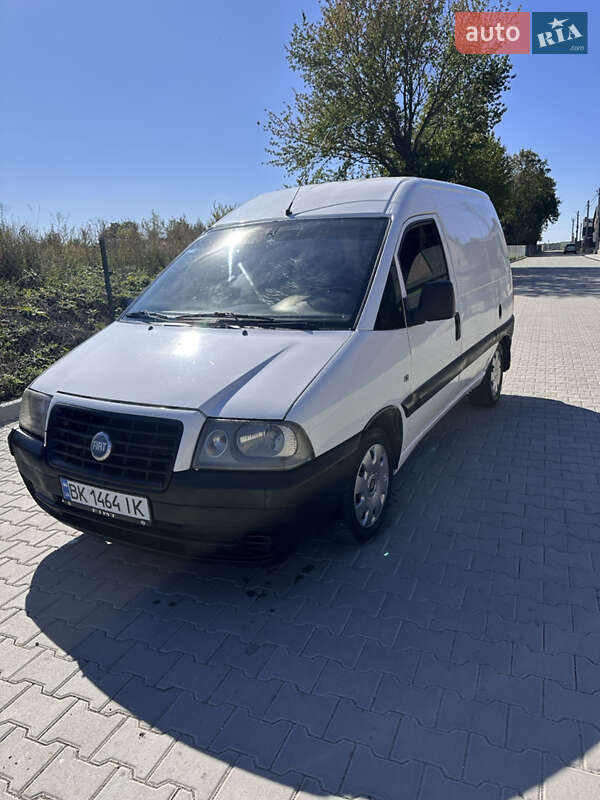 Грузовой фургон Fiat Scudo 2005 в 