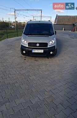 Мінівен Fiat Scudo 2012 в 
