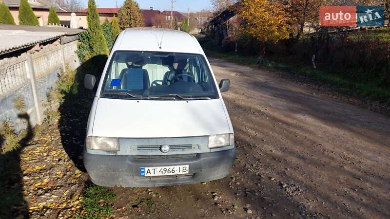 Вантажний фургон Fiat Scudo 2001 в Івано-Франківську