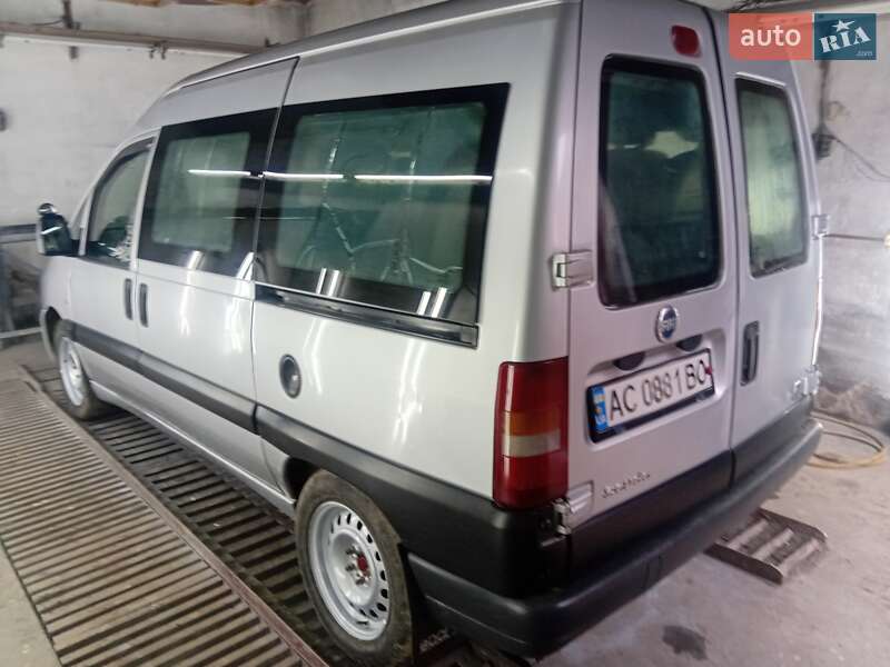 Мінівен Fiat Scudo 2006 в Іваничах