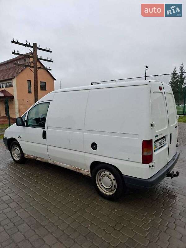 Вантажний фургон Fiat Scudo 2002 в Самборі