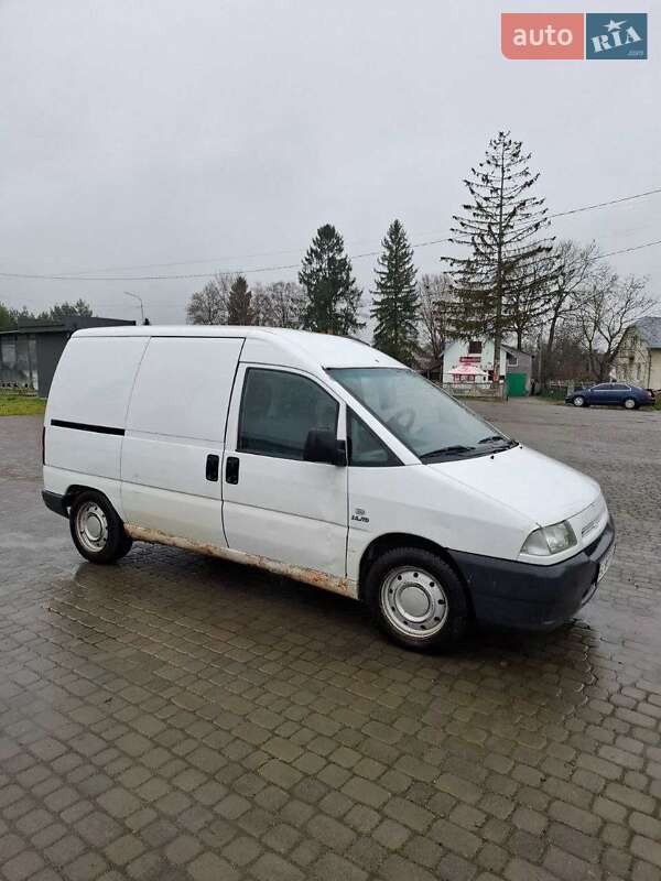 Вантажний фургон Fiat Scudo 2002 в Самборі