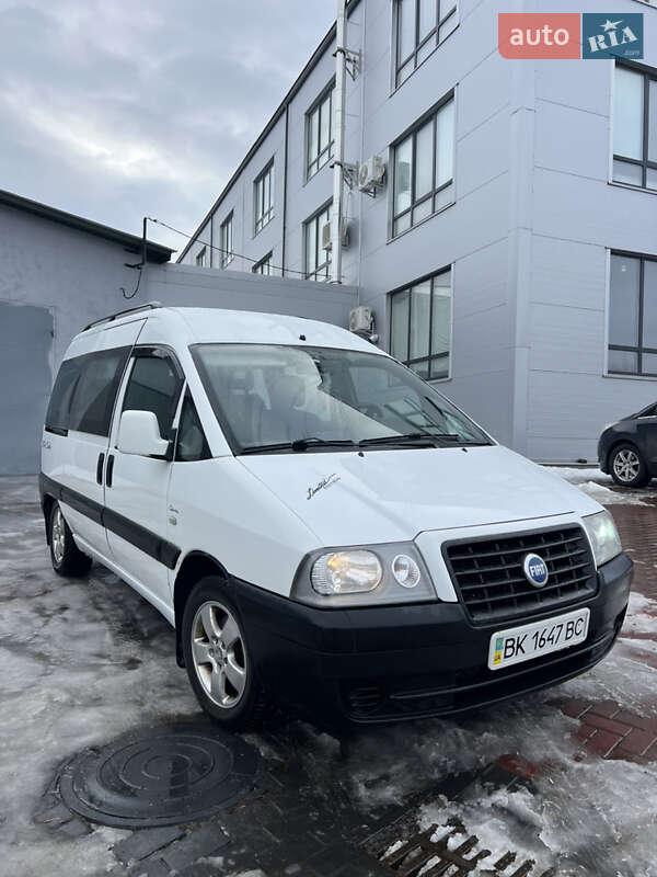 Минивэн Fiat Scudo 2005 в Ровно