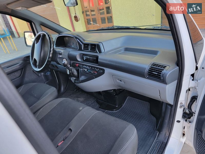 Мінівен Fiat Scudo 2003 в Чернівцях