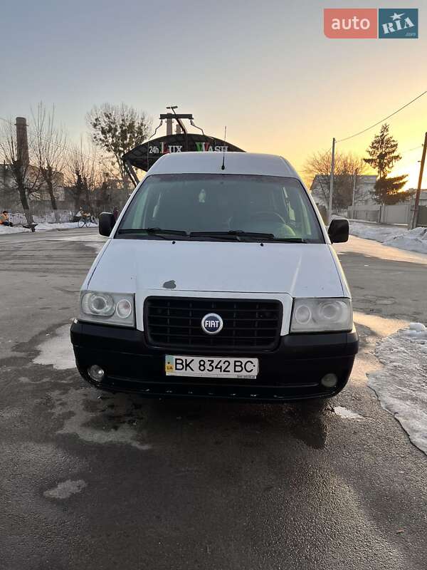 Минивэн Fiat Scudo 2006 в Костополе