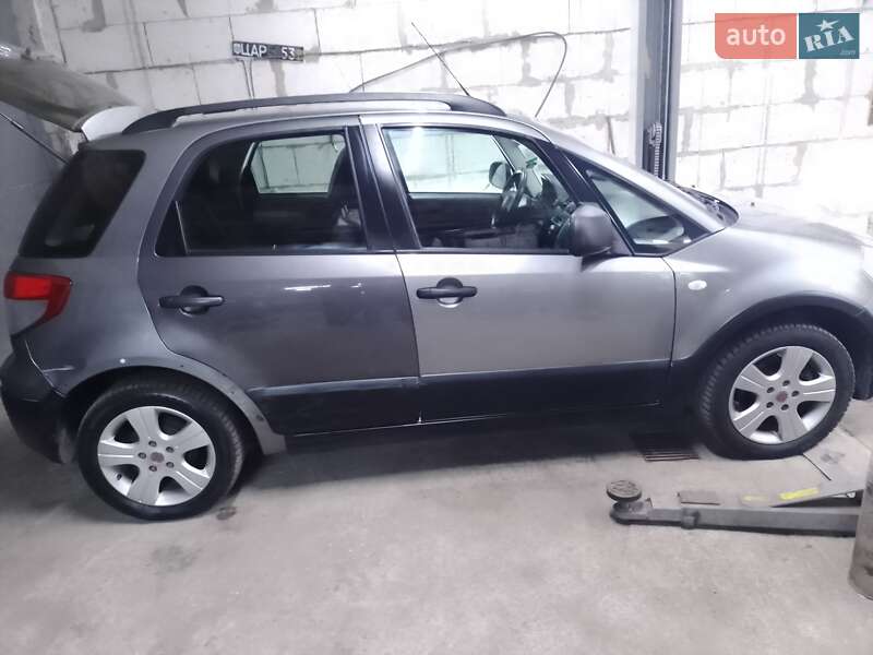 Внедорожник / Кроссовер Fiat Sedici 2009 в Киеве