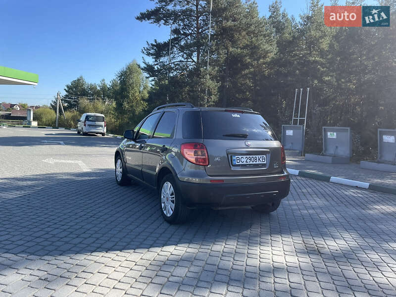 Позашляховик / Кросовер Fiat Sedici 2010 в Бродах