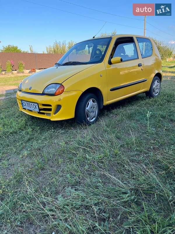 Хэтчбек Fiat Seicento 2003 в Каневе