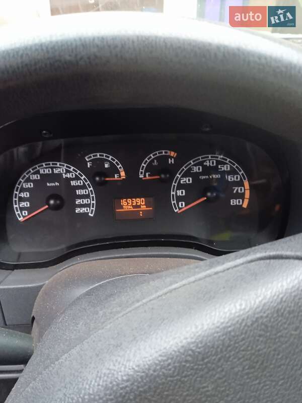 Седан Fiat Siena 2005 в Кременце фото 3 Седан Fiat Siena 2005 в Кременце