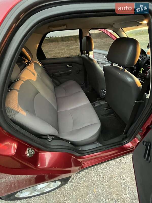 Седан Fiat Siena 2005 в Кривому Розі