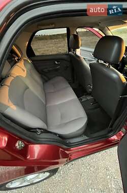 Седан Fiat Siena 2005 в  фото 7 Седан Fiat Siena 2005 в
