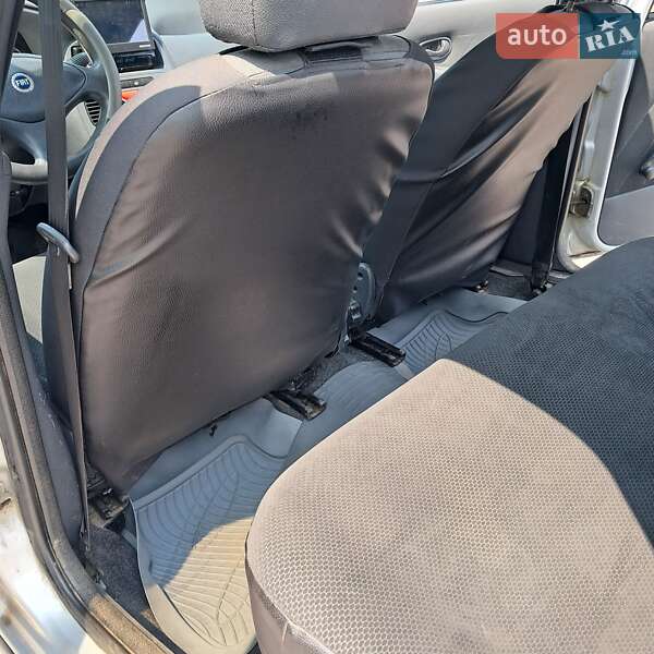 Седан Fiat Siena 2004 в Коломые фото 12 Седан Fiat Siena 2004 в Коломые