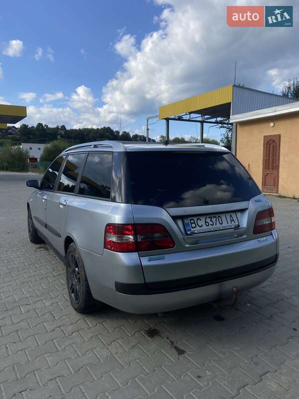 Универсал Fiat Stilo 2004 в Турке