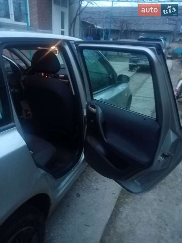 Хэтчбек Fiat Stilo 2004 в Ужгороде