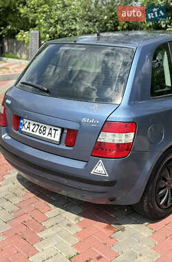 Хэтчбек Fiat Stilo 2002 в 