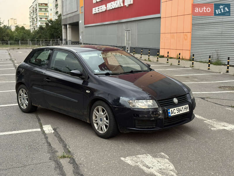 Хэтчбек Fiat Stilo 2002 в Харькове фото 4 Хэтчбек Fiat Stilo 2002 в Харькове