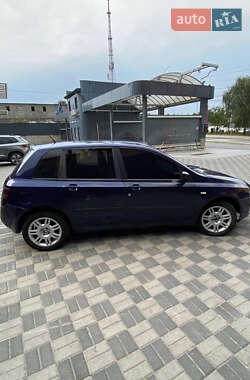 Хэтчбек Fiat Stilo 2002 в 