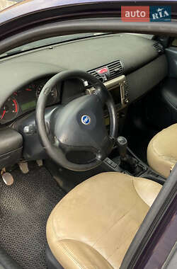 Хэтчбек Fiat Stilo 2002 в 