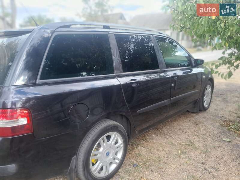 Универсал Fiat Stilo 2006 в Павлограде