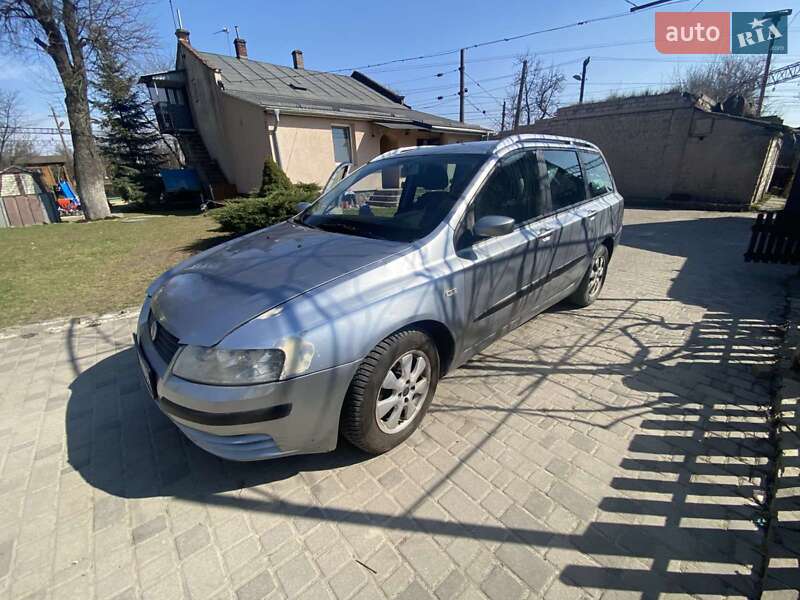 Хэтчбек Fiat Stilo 2005 в Монастырище
