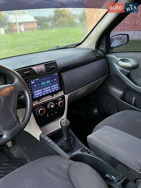 Хэтчбек Fiat Stilo 2005 в Кутах