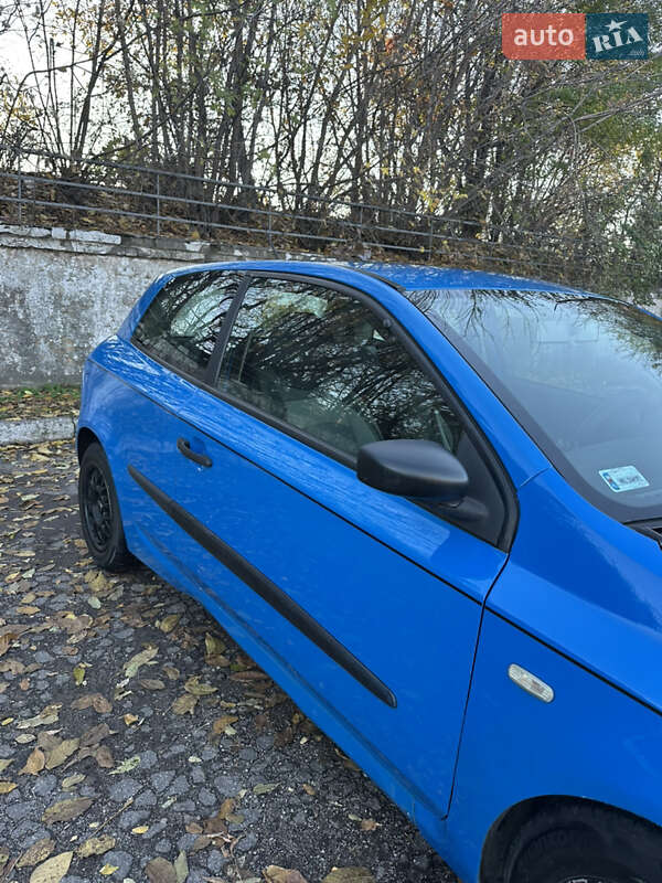 Хетчбек Fiat Stilo 2003 в Кам'янському