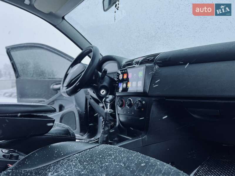 Хетчбек Fiat Stilo 2003 в Тернополі фото 25 Хетчбек Fiat Stilo 2003 в Тернополі