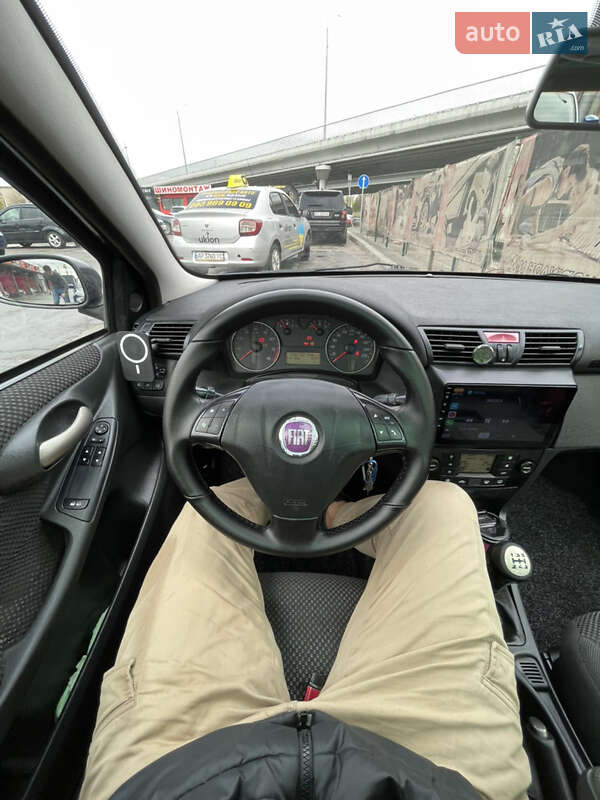 Хетчбек Fiat Stilo 2002 в Краматорську