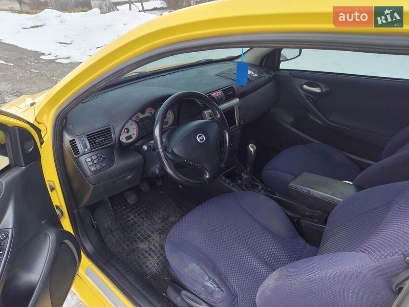 Хетчбек Fiat Stilo 2002 в Козові