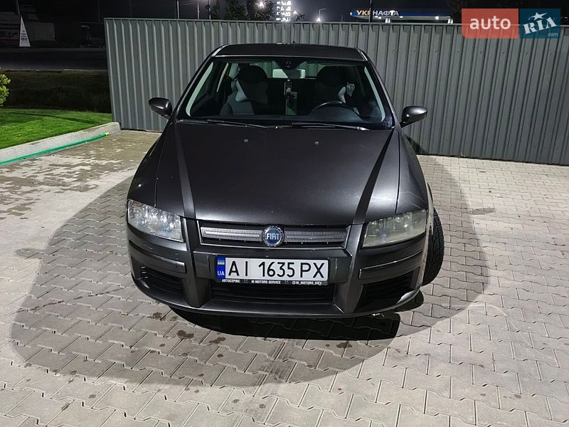 Хетчбек Fiat Stilo 2006 в Кагарлику