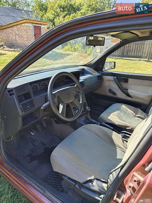 Седан Fiat Tempra 1993 в Бобровице