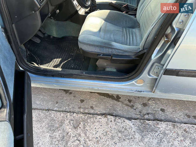 Седан Fiat Tempra 1990 в Нетешине